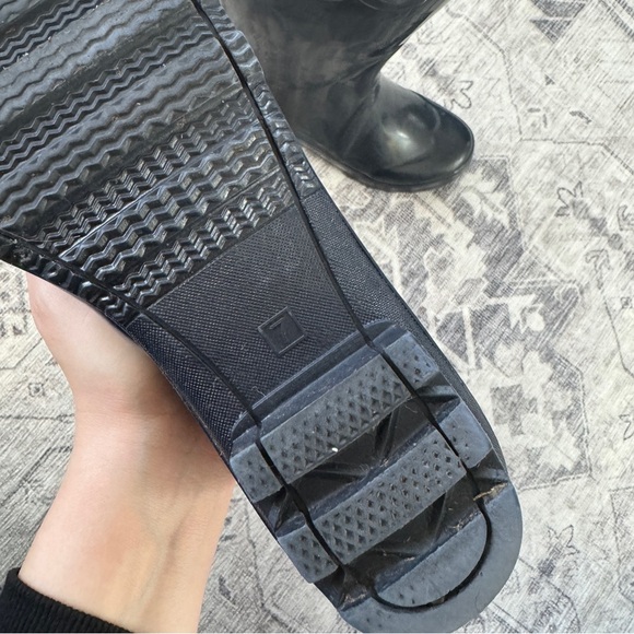 Blue rain boots - Picture 2 of 3